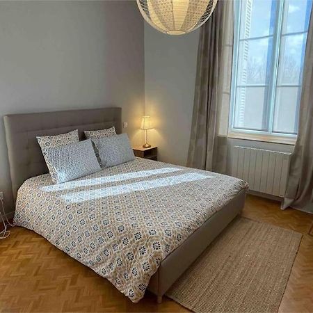 La Maison De Paulette Meuble De Tourisme 4 Etoiles Neuvy-le-Roi Luaran gambar